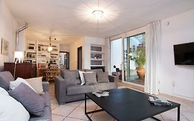 Tuguest Pool House Albaicin